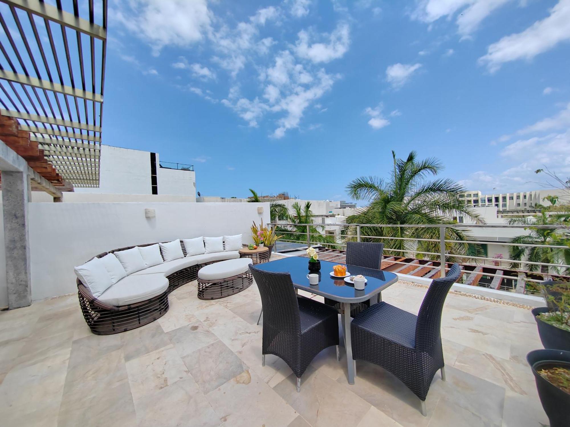 Luxurious & Central Condo In Playa Steps From The Beach Playa del Carmen Bagian luar foto
