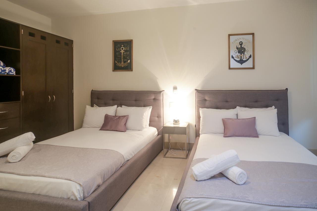 Luxurious & Central Condo In Playa Steps From The Beach Playa del Carmen Bagian luar foto