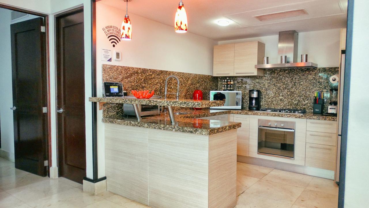 Luxurious & Central Condo In Playa Steps From The Beach Playa del Carmen Bagian luar foto