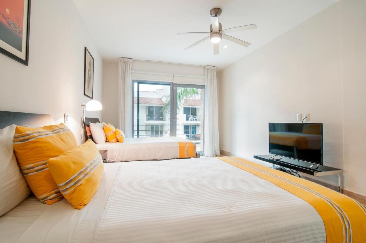 Luxurious & Central Condo In Playa Steps From The Beach Playa del Carmen Bagian luar foto