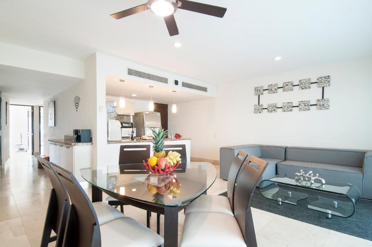Luxurious & Central Condo In Playa Steps From The Beach Playa del Carmen Bagian luar foto