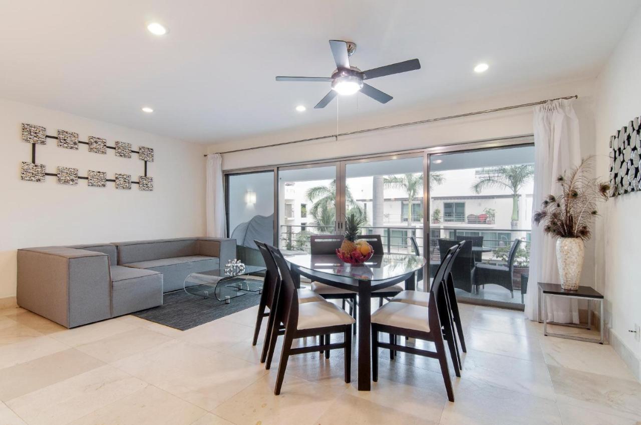 Luxurious & Central Condo In Playa Steps From The Beach Playa del Carmen Bagian luar foto